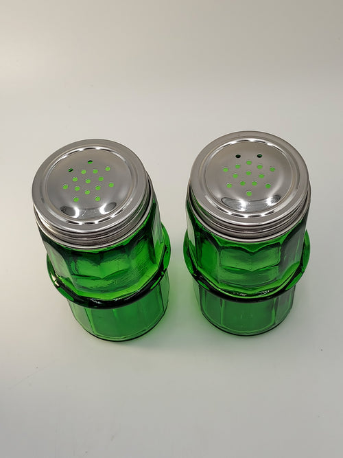 Green Glass Hoosier Style Spice Jars Salt Pepper Shakers Set of 2 Large 4.25"