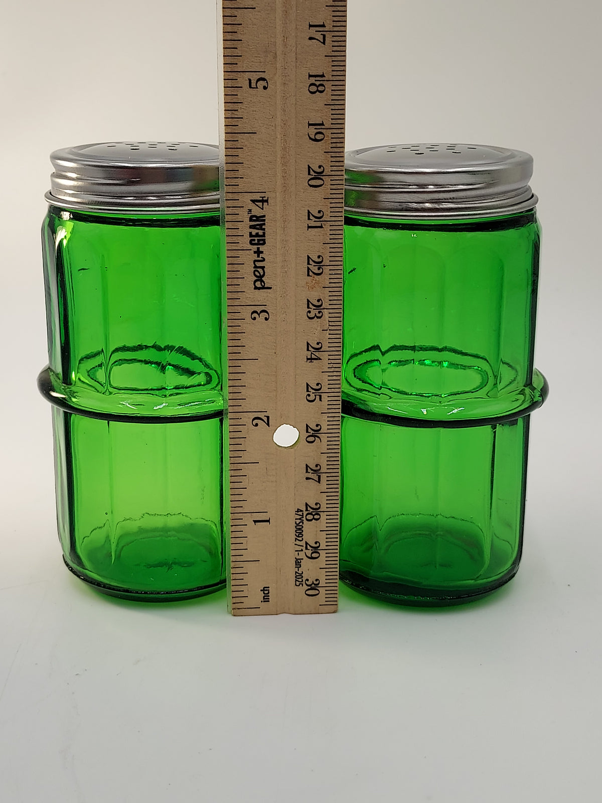 Green Glass Hoosier Style Spice Jars Salt Pepper Shakers Set of 2 Large 4.25"
